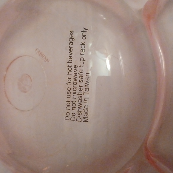 4/$40 Pink Plastic Serving Tray - Picture 2 of 3